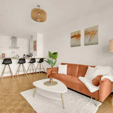 - Le Calin - Calme & Cosy - Netlix - Metro A Deux Pas Apartment *